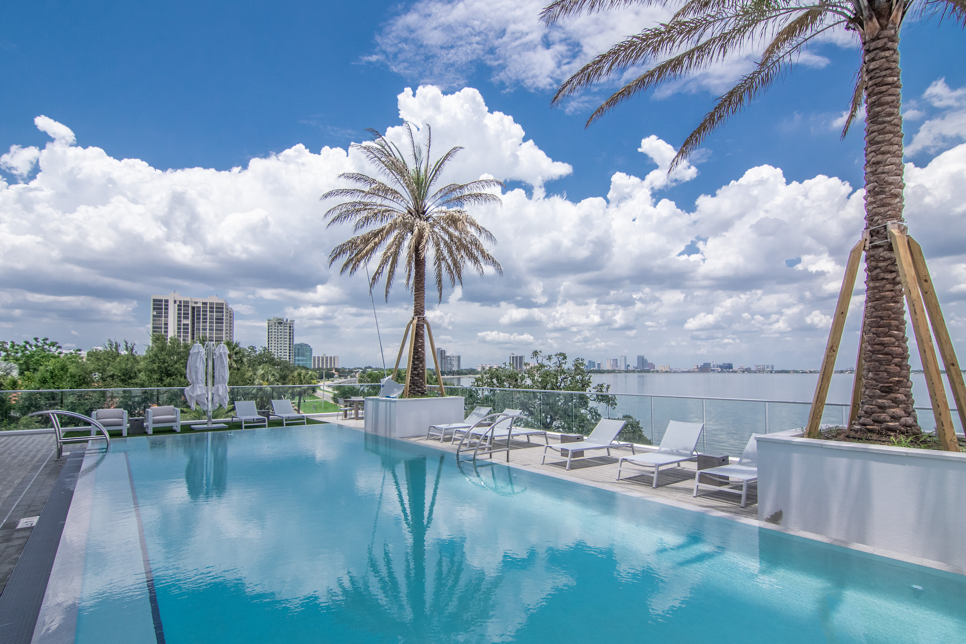 Virage Bayshore Pool Deck